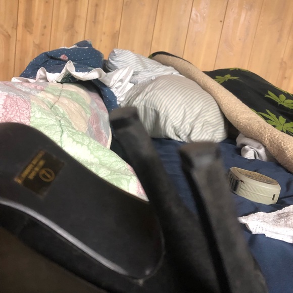 Pin up style black velvet platform pumps size 7 - Picture 5 of 9